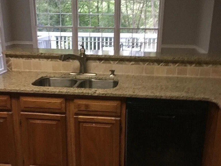 Kitchen Sink with Garbage Disposal