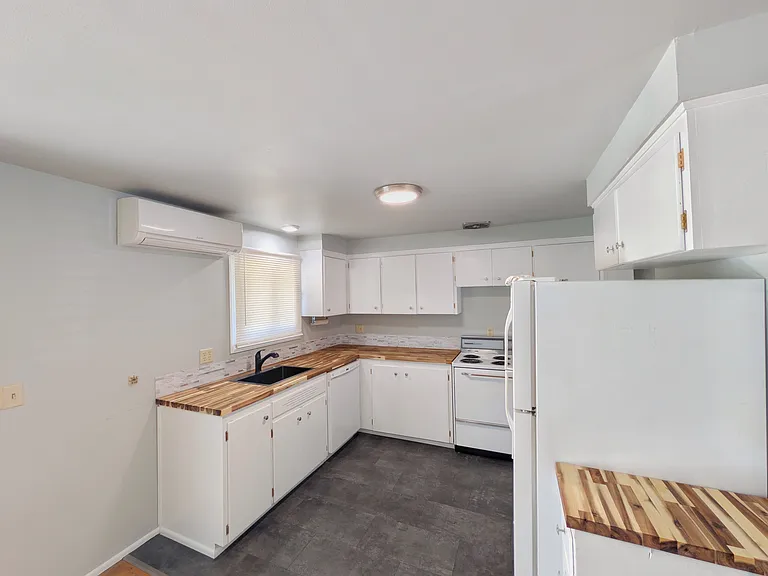 1117 NW Oak Ave — Photo 12