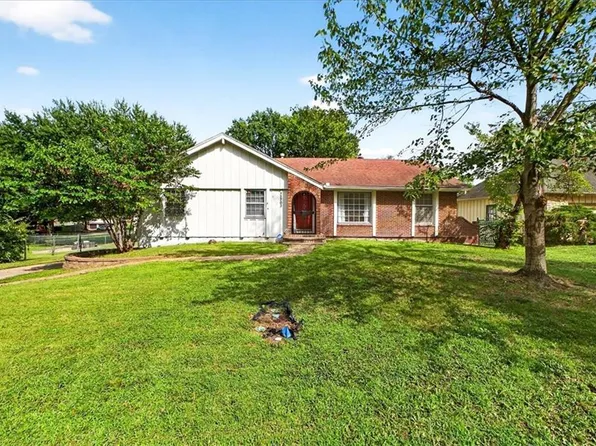 12703 Bristol Ave, Grandview, MO 64030