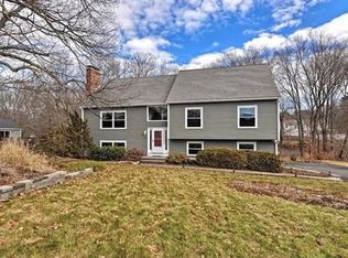 11 Chilmark Rd, Franklin, MA 02038