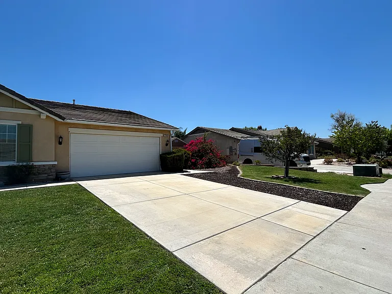 7346 Lower Creek Cir — Photo 3