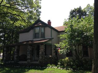 421 E Center Ave, Lake Bluff, IL 60044