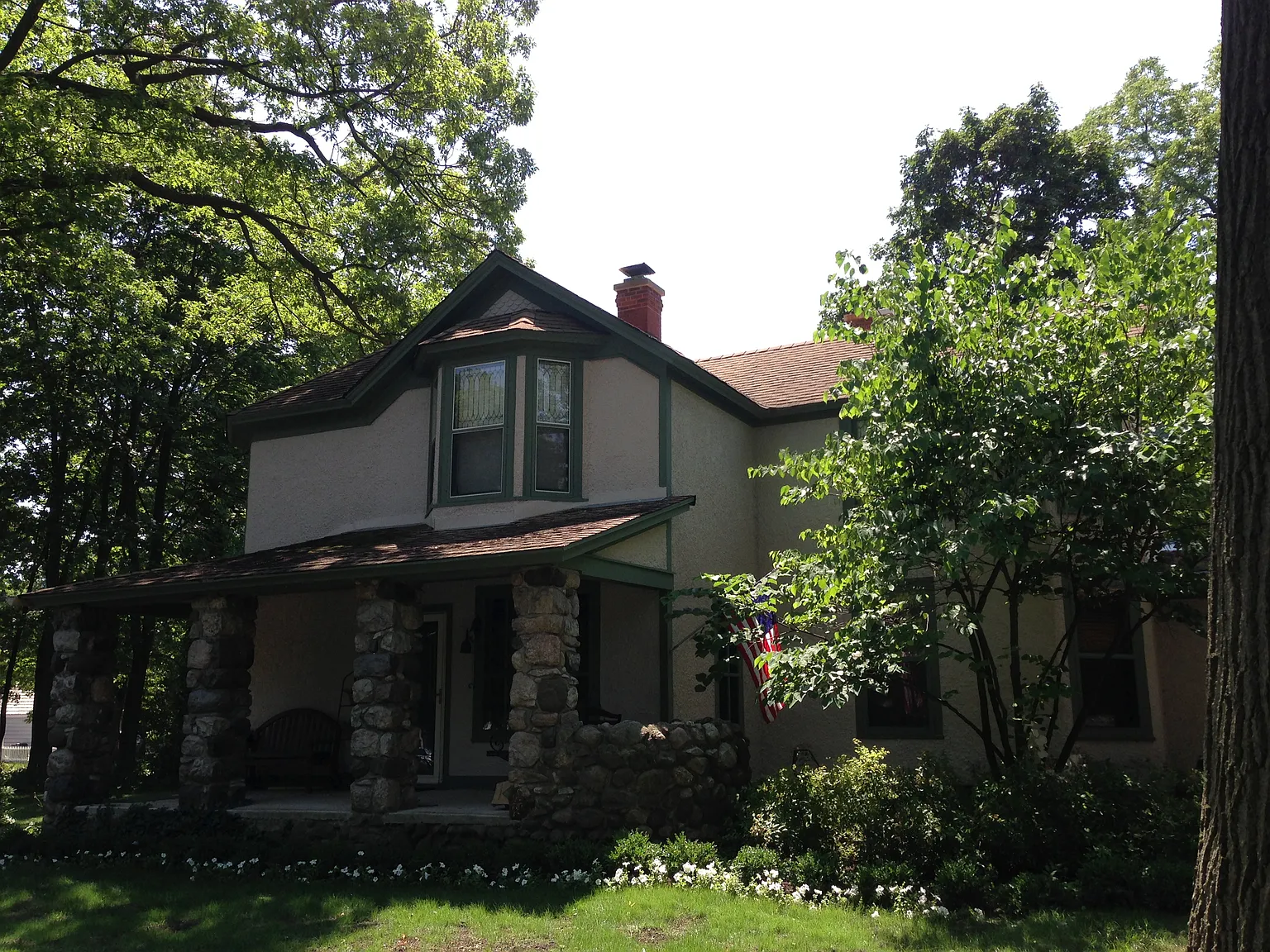 421 E Center Ave photo 1