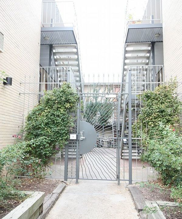 1st image of 1459 Detroit St APT 303