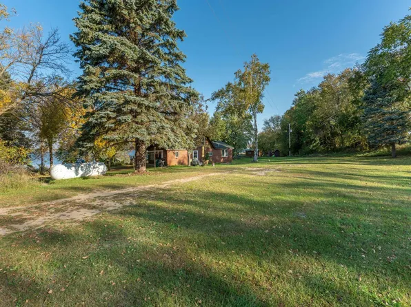 37084 Hackberry Point Rd, Richville, MN 56576