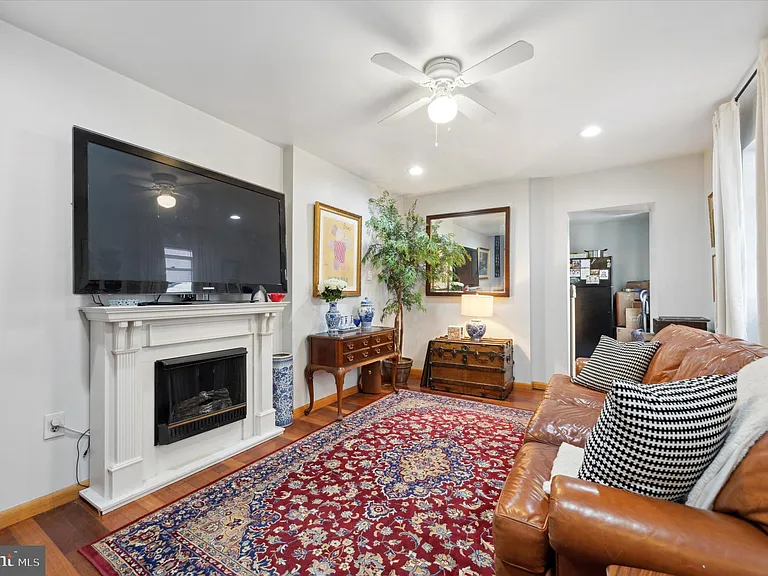 621 S 16th St #3 — Photo 3