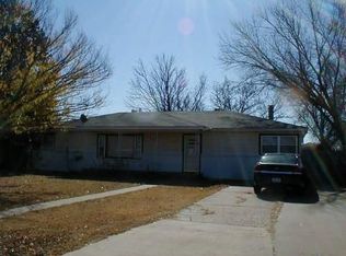 1103 Fifth West St, Friona, TX 79035