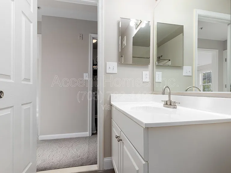 1581 Leeds Castle Dr #201 — Photo 28