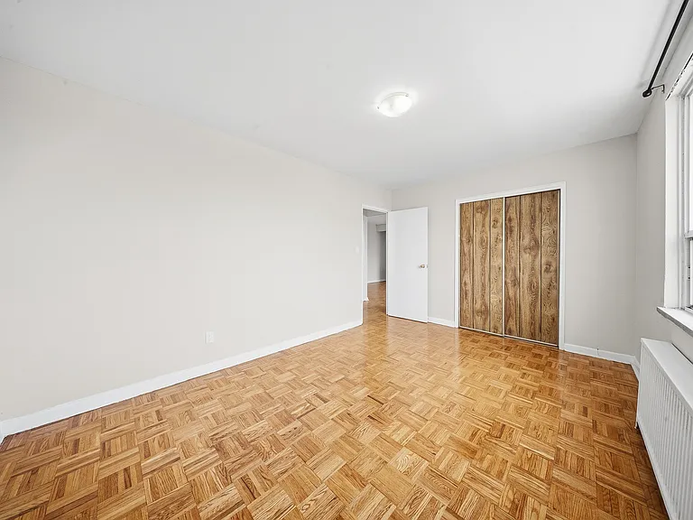 2275 Victoria Park Ave — Photo 7