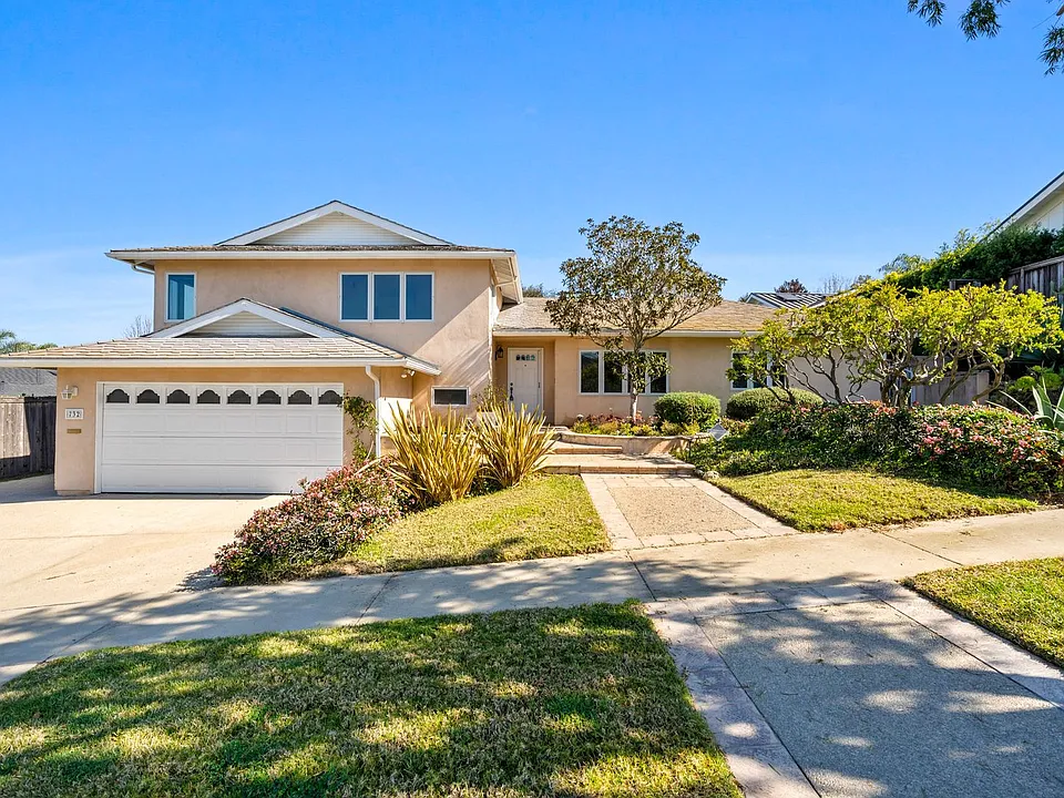 732 Bison Ave