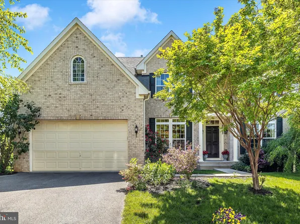 9743 Wyndham Dr, Frederick, MD 21704
