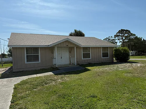 5014 Palm Dr Photo 1