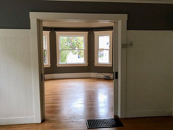 Looking into livingroom from dining room
