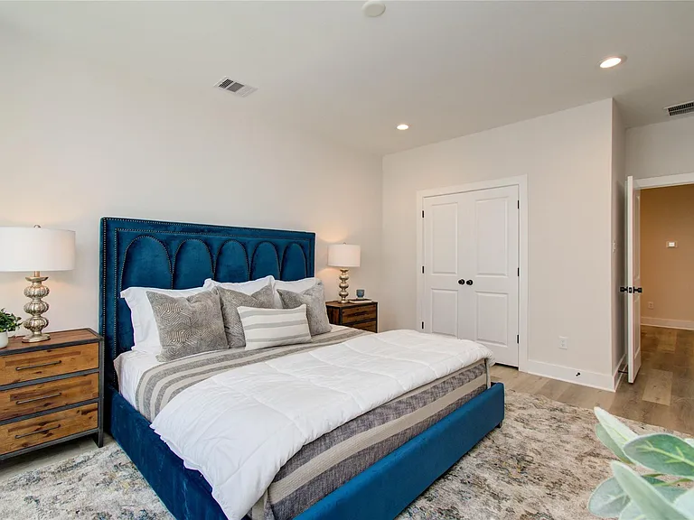 2626 W Tidwell Rd #B — Photo 17