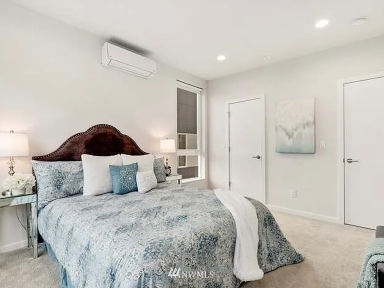 9734A Woodlawn Ave N #1 — Photo 13