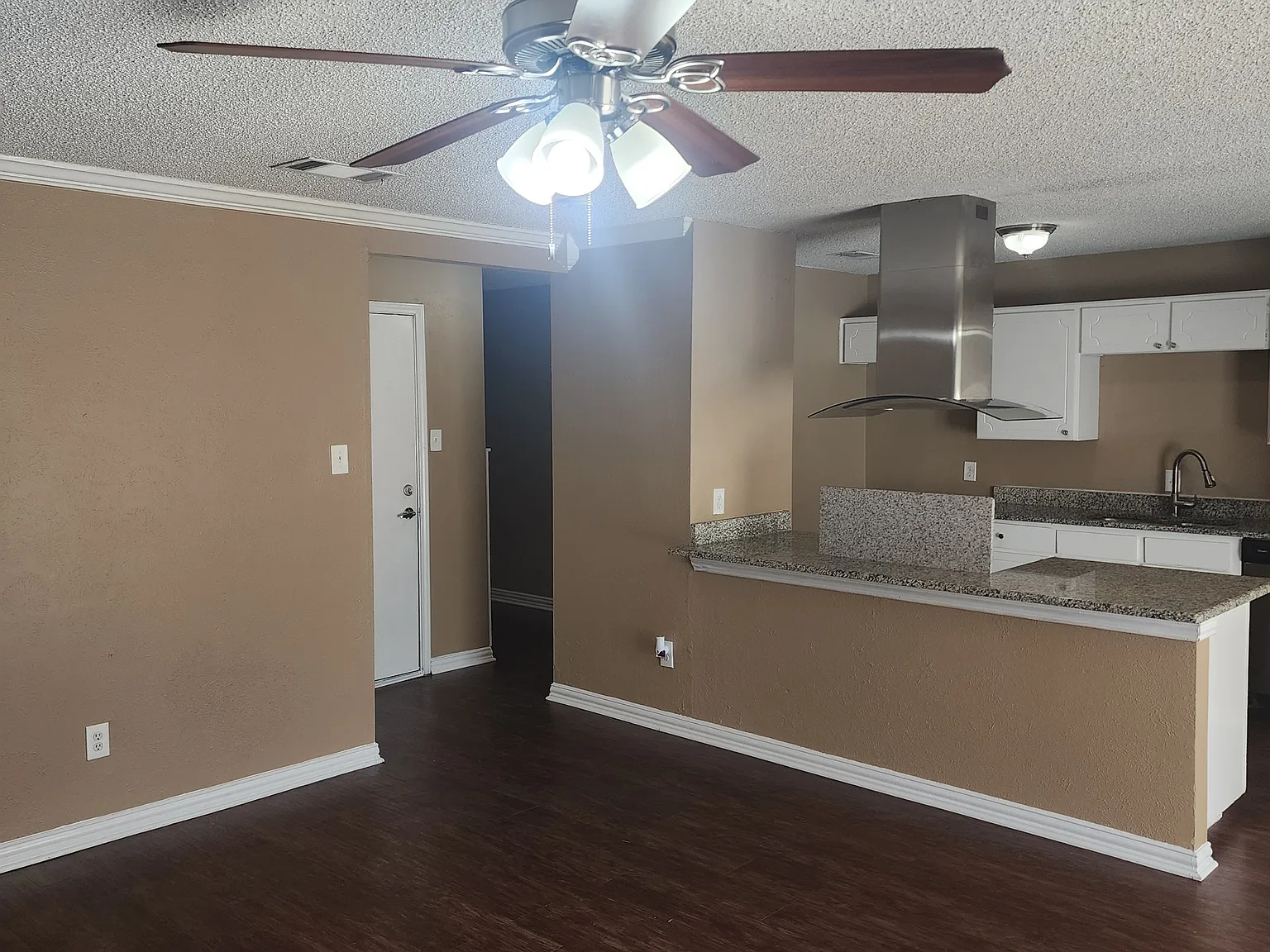 5325 Weddington Ct Fort Worth TX 76133 — Photo 2
