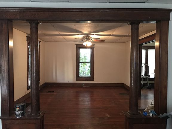 2nd image of 1313 S Hoyt Ave