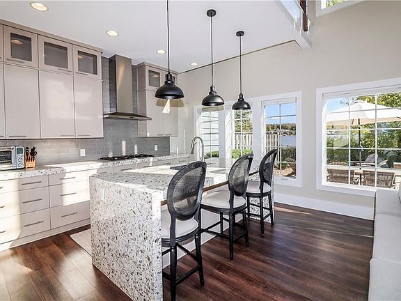 5th image of 9714 Marina Village Dr