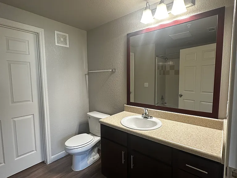 Medical Pkwy — Photo 28