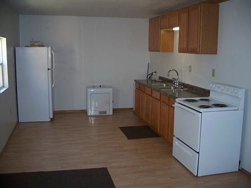 2nd image of 320 N Carver St