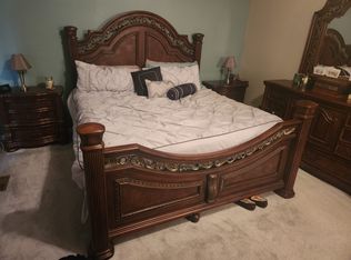 3232 Monument Dr, Ann Arbor, MI