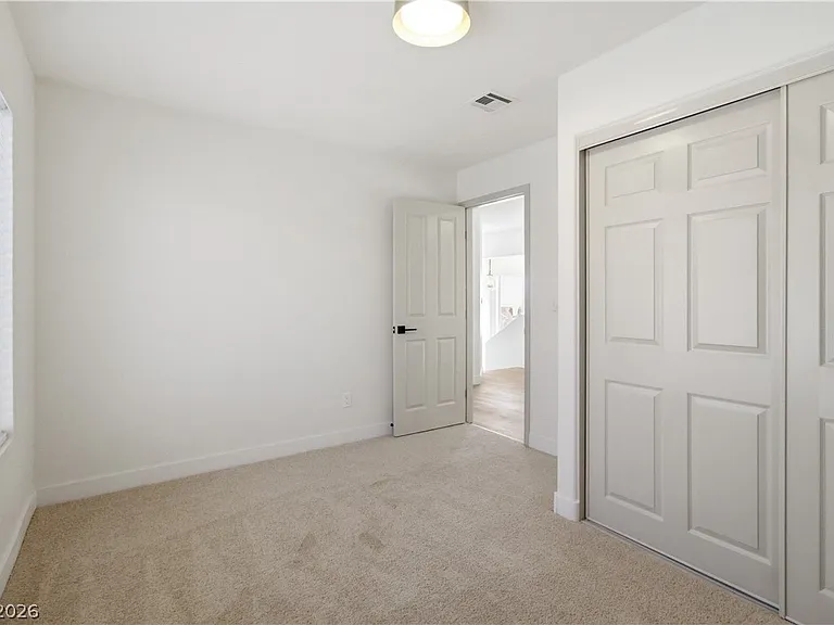 2137 Crestline Falls Pl — Photo 31
