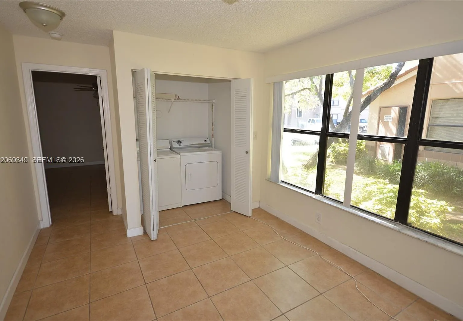 Sundance At Davie Condo — Photo 3