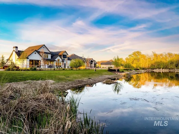 7723 W Hevelius Ln, Eagle, ID 83616