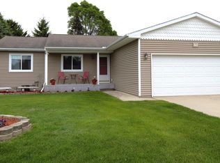 313 Janet Ln, Almont, MI 48003