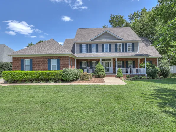 1040 Shoreham St, Murfreesboro, TN 37130