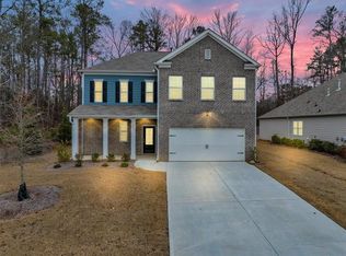 689 Codex Dr, Fairburn, GA 30213