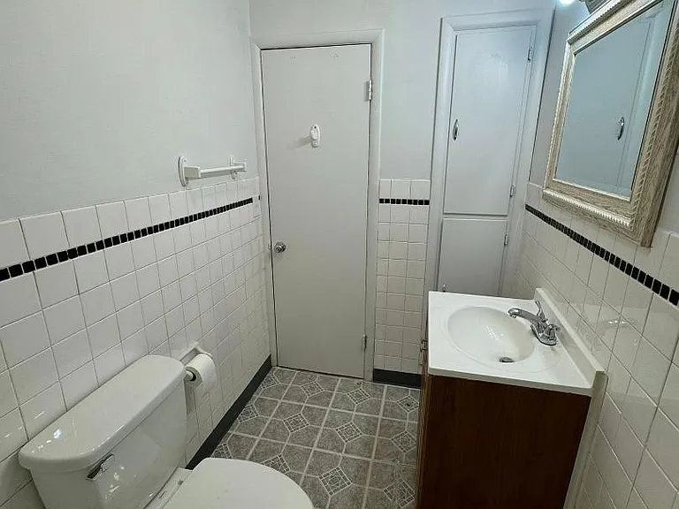 Unit Photo