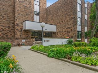 3505 Lakeview Dr APT 201, Hazel Crest, IL 60429