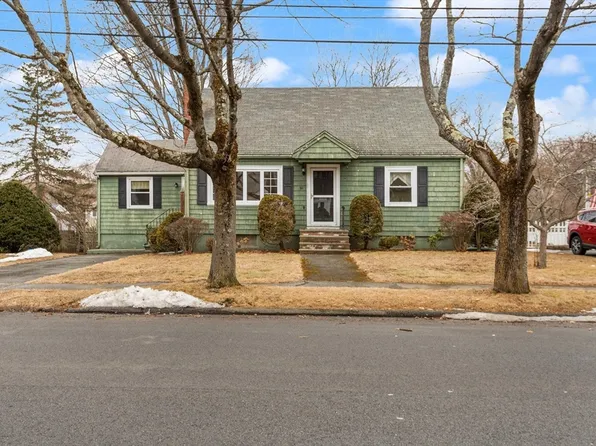 30 Kingdom Ter, Peabody, MA 01960