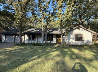 2112 Woodside Dr, Arlington, TX 76013