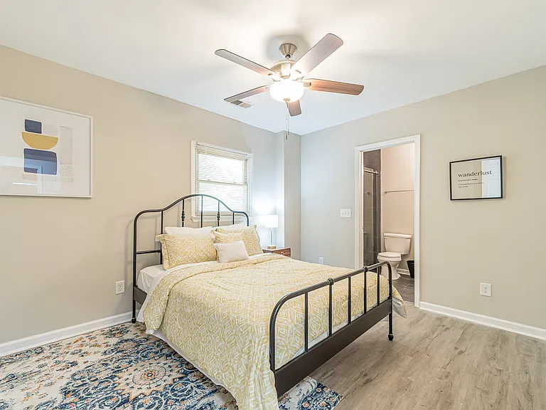 2390 Brackett Rd SW — Photo 8