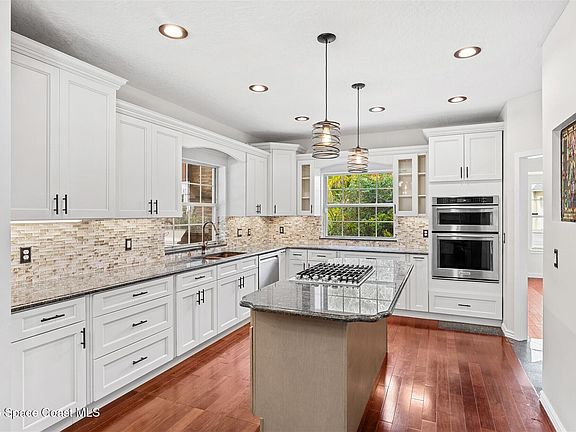 4th image of 193 Peregrine Dr