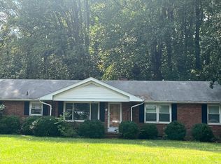 3404 E Lee St, Greensboro, NC 27406