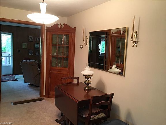 3rd image of 510 Garford Ave