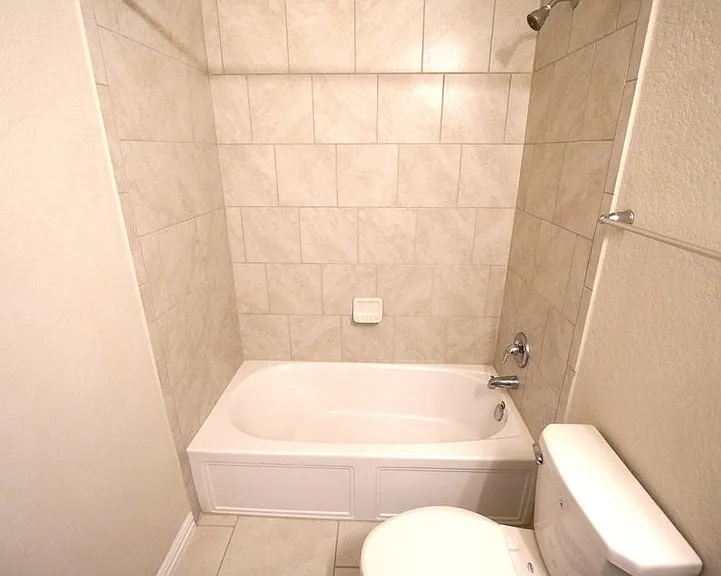 723 Gallorette Blf — Photo 36
