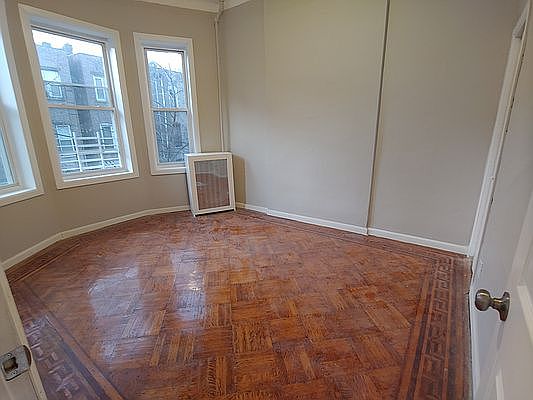 5th image of 1125 Forest Ave #2