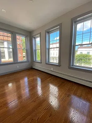 Rented by Ideal Properties Group | media 4