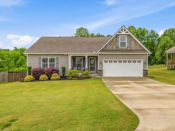 740 Hammett Pointe Ct, Lyman, SC 29365
