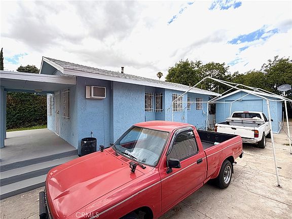 5th image of 654 W Olive St