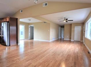 1000 Greentree Rd, Newark, DE 19713