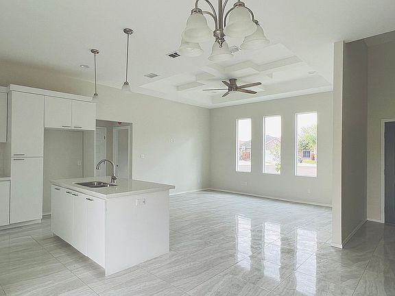 4th image of 604 Via Cantera Dr