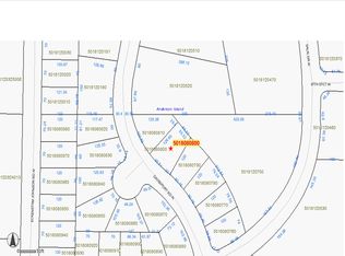 8811 Davenport Rd, Anderson Island, WA 98303