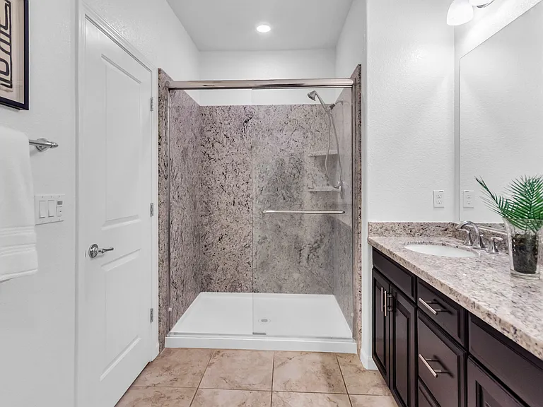 2730 Ferrara Cir — Photo 17