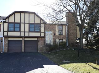 9843 Cambridge Dr, Mokena, IL