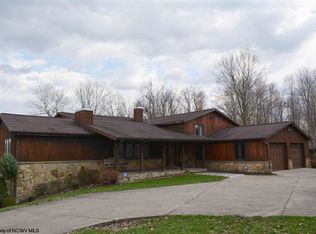 803 Sand Hill Rd, Clarksburg, WV 26301